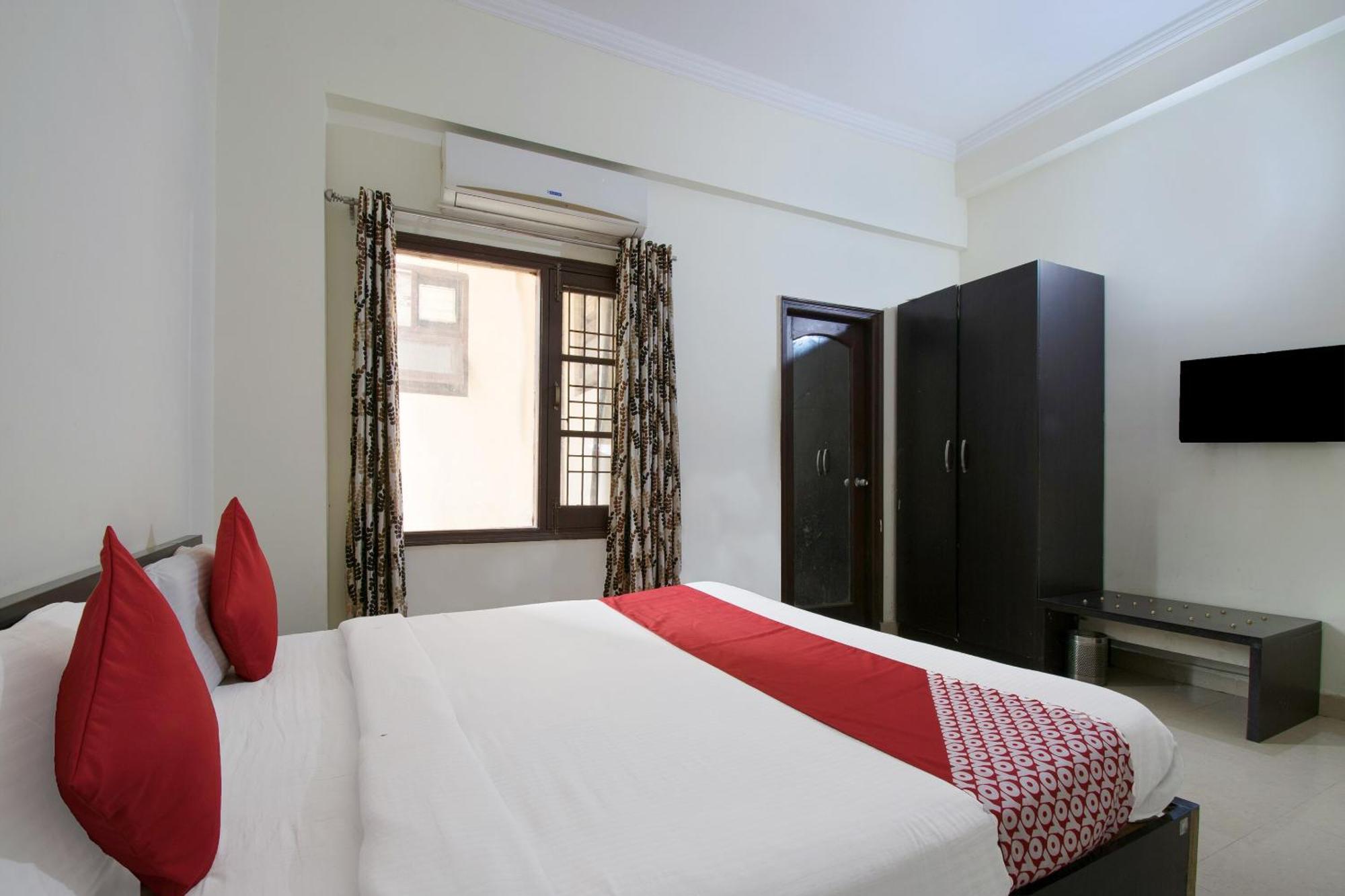 Oyo Hotel Triund Regency Katra  Ngoại thất bức ảnh