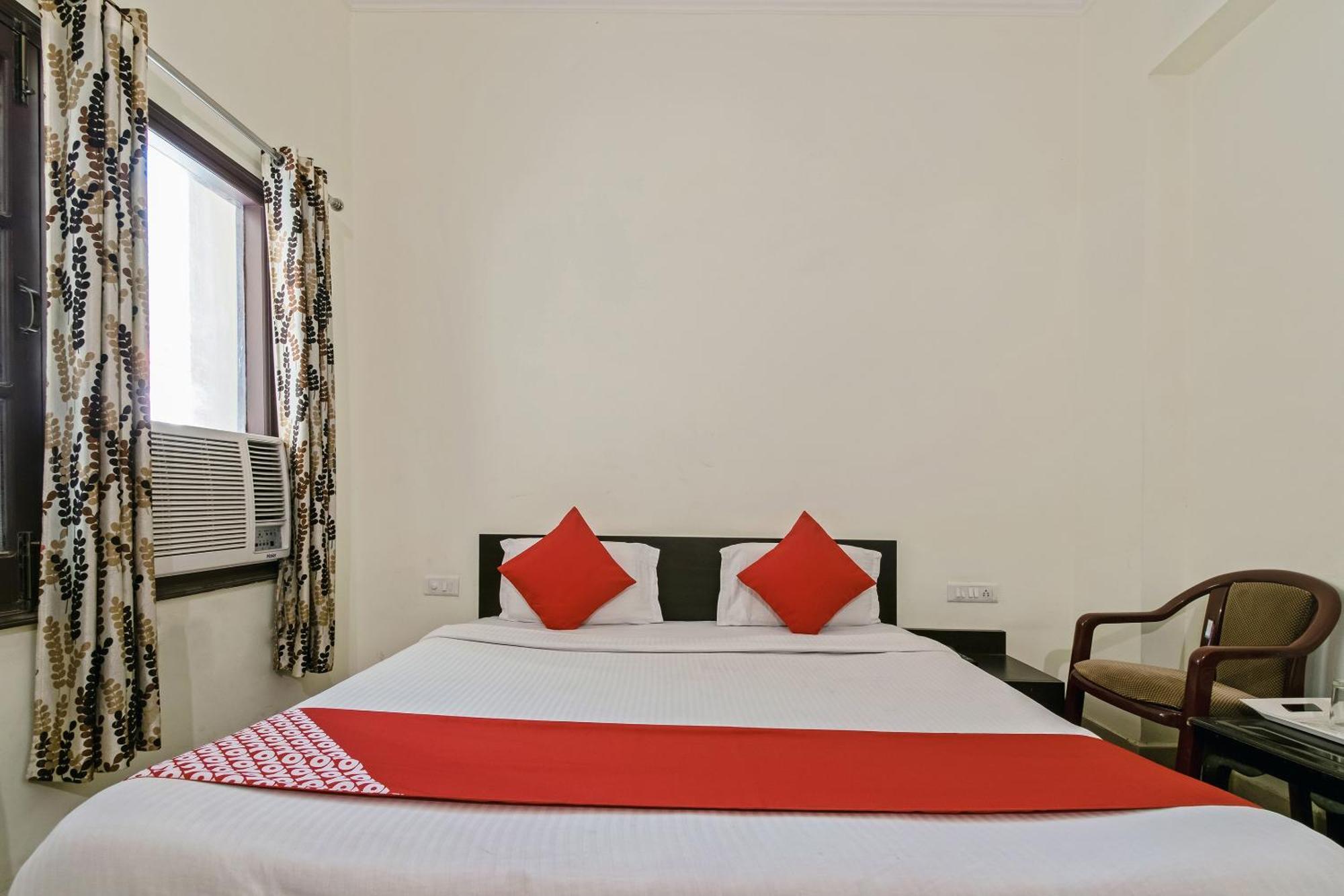 Oyo Hotel Triund Regency Katra  Ngoại thất bức ảnh