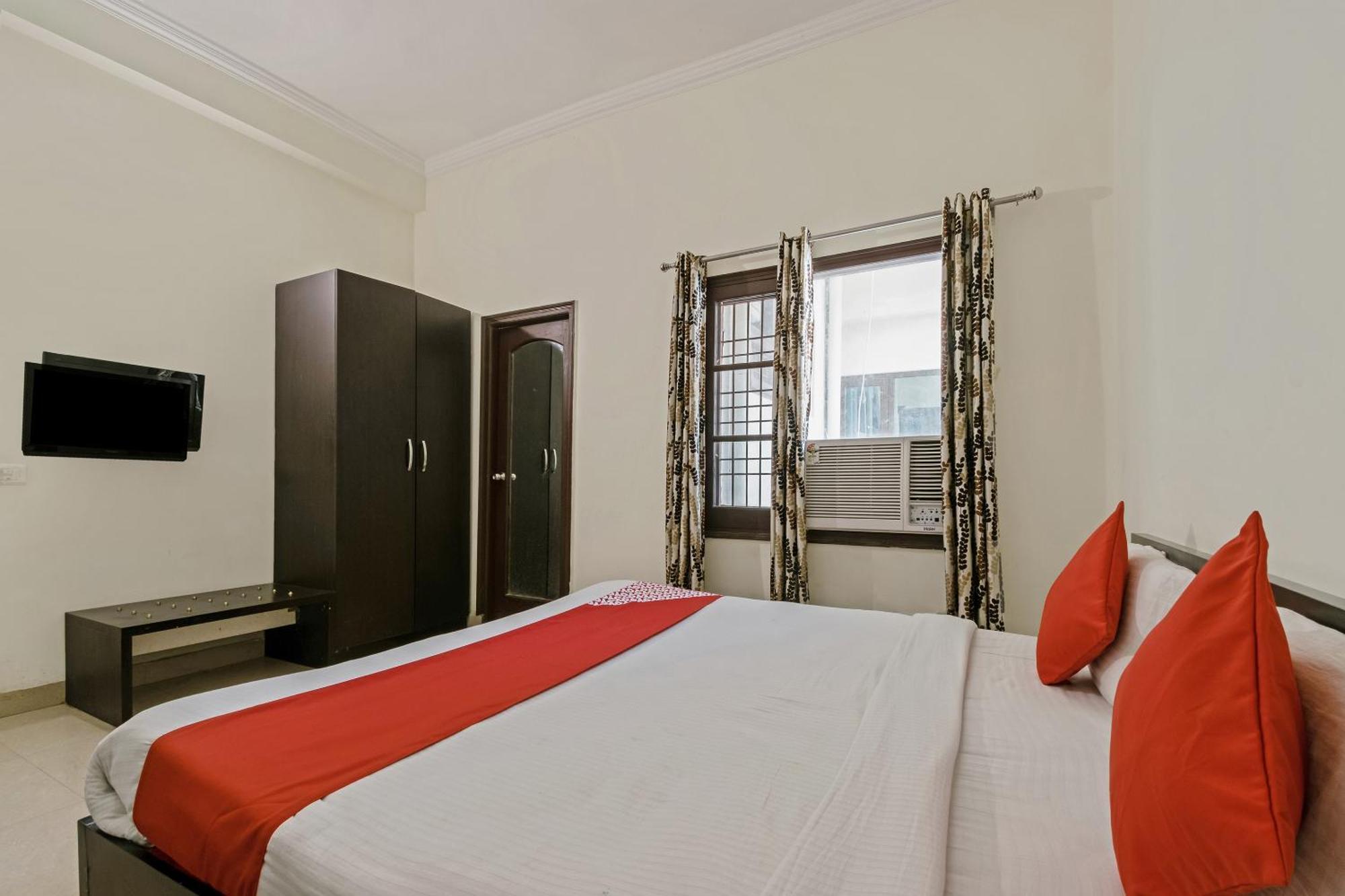 Oyo Hotel Triund Regency Katra  Ngoại thất bức ảnh