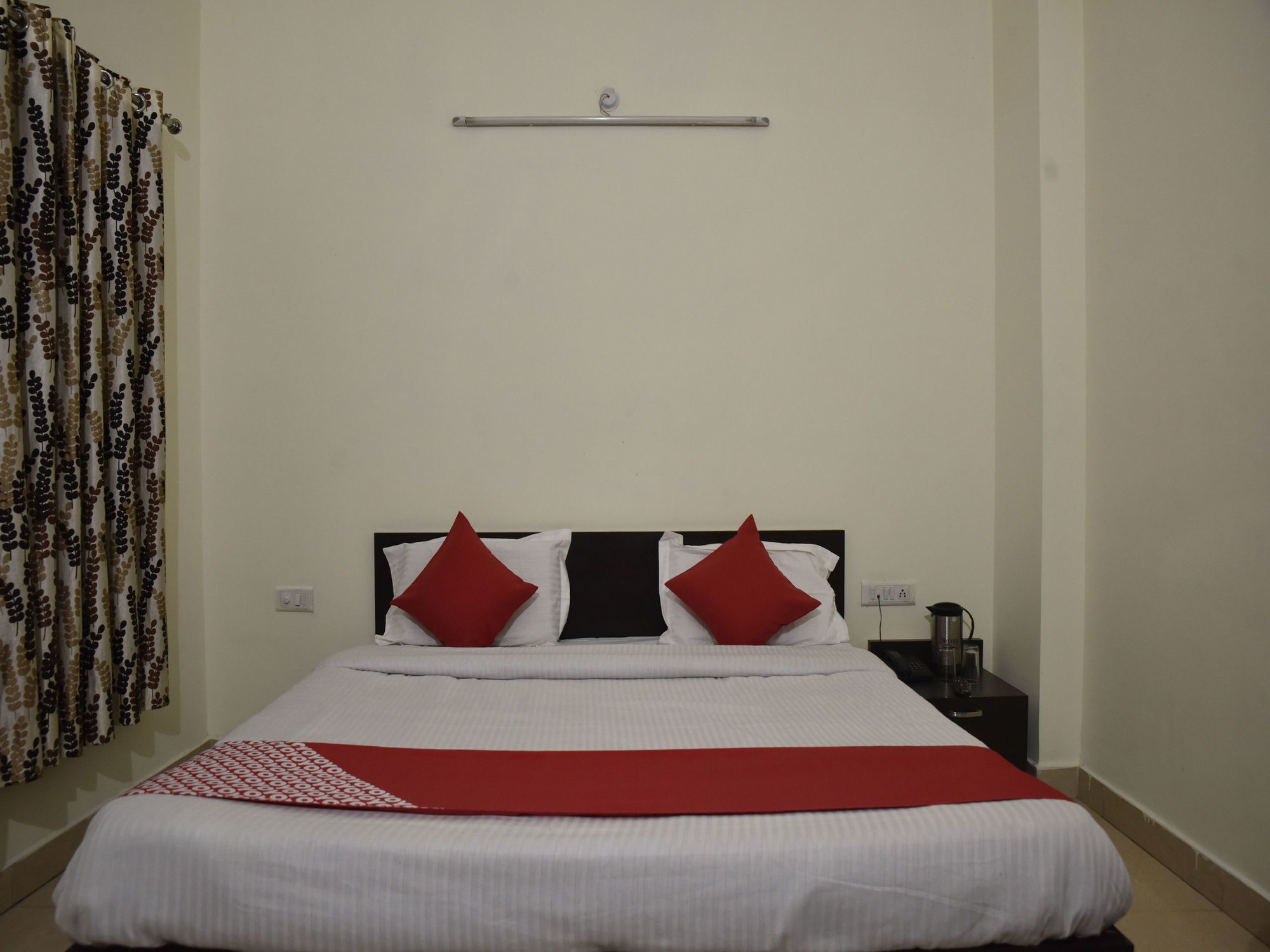 Oyo Hotel Triund Regency Katra  Ngoại thất bức ảnh