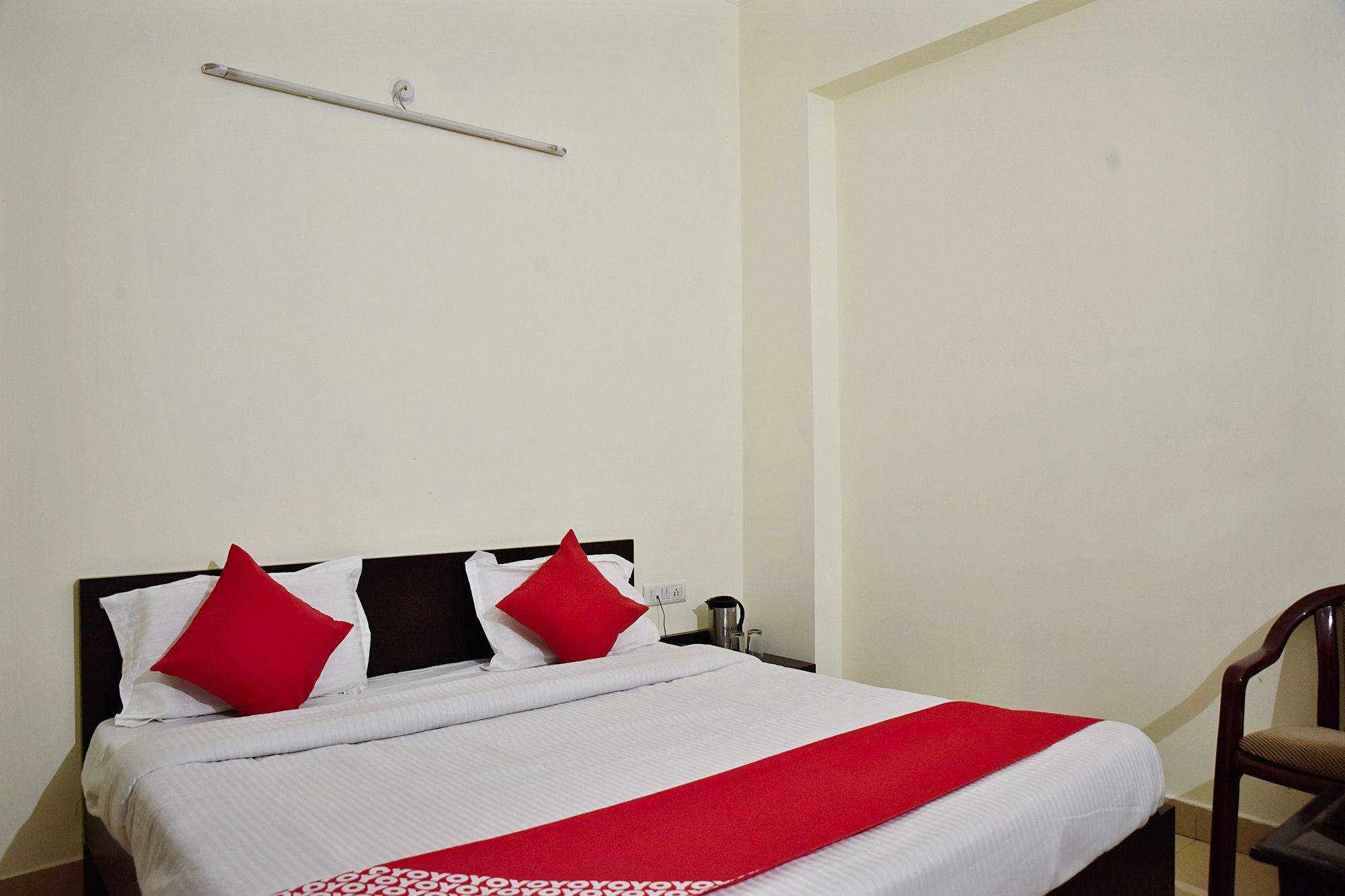 Oyo Hotel Triund Regency Katra  Ngoại thất bức ảnh