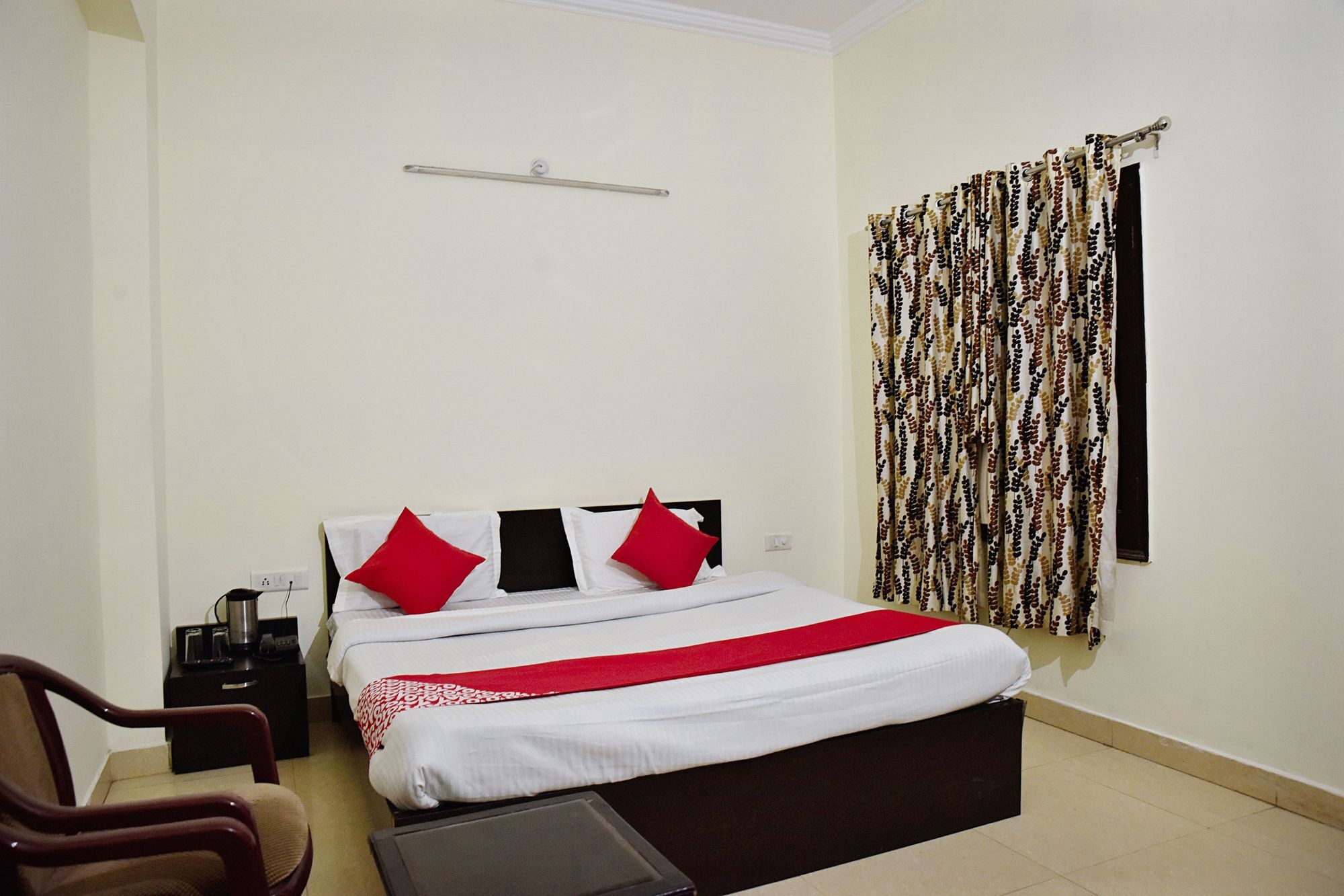 Oyo Hotel Triund Regency Katra  Ngoại thất bức ảnh