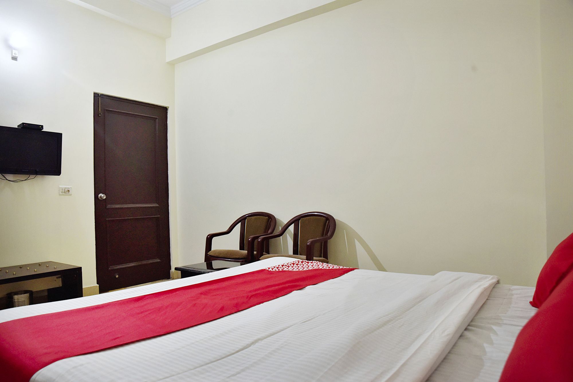 Oyo Hotel Triund Regency Katra  Ngoại thất bức ảnh