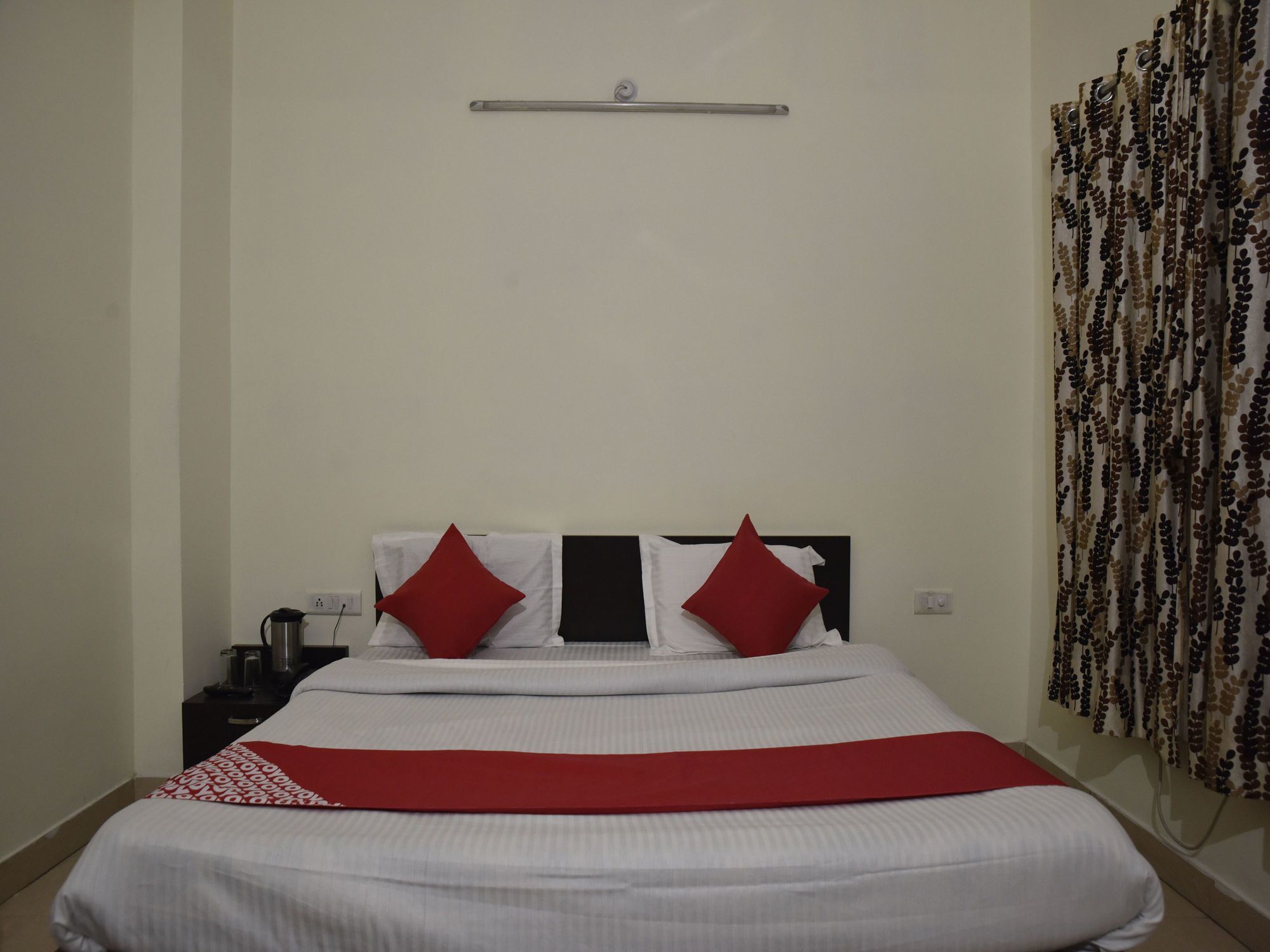 Oyo Hotel Triund Regency Katra  Ngoại thất bức ảnh